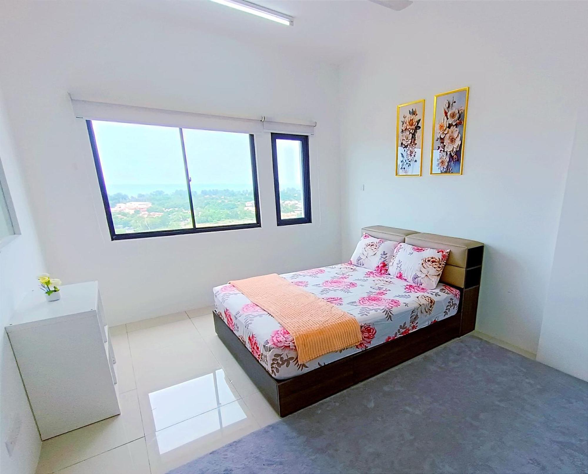 D'Luna Homestay Seaview I Sunrise View Куала Теренгану Екстериор снимка